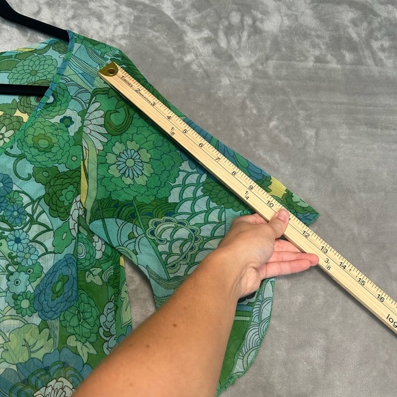 H&M Sheer Floral Blouse Top Women’s 12 Green Oriental Asian Inspired - Picture 7 of 9